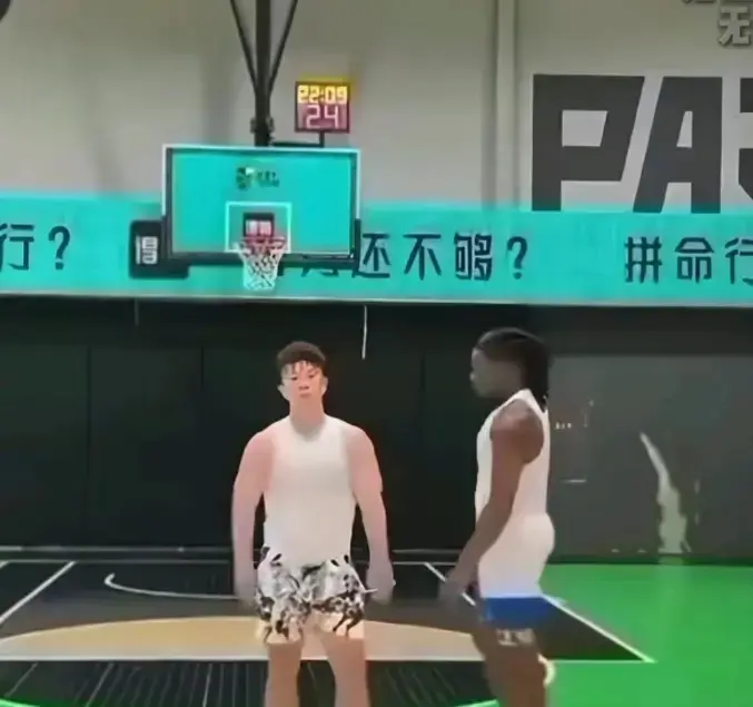 《牛教练的裤子》1080P高清无删减播放-本以为教黑哥打篮球，结果他掏出物理教材-《牛教练的裤子》全集完整版免费看