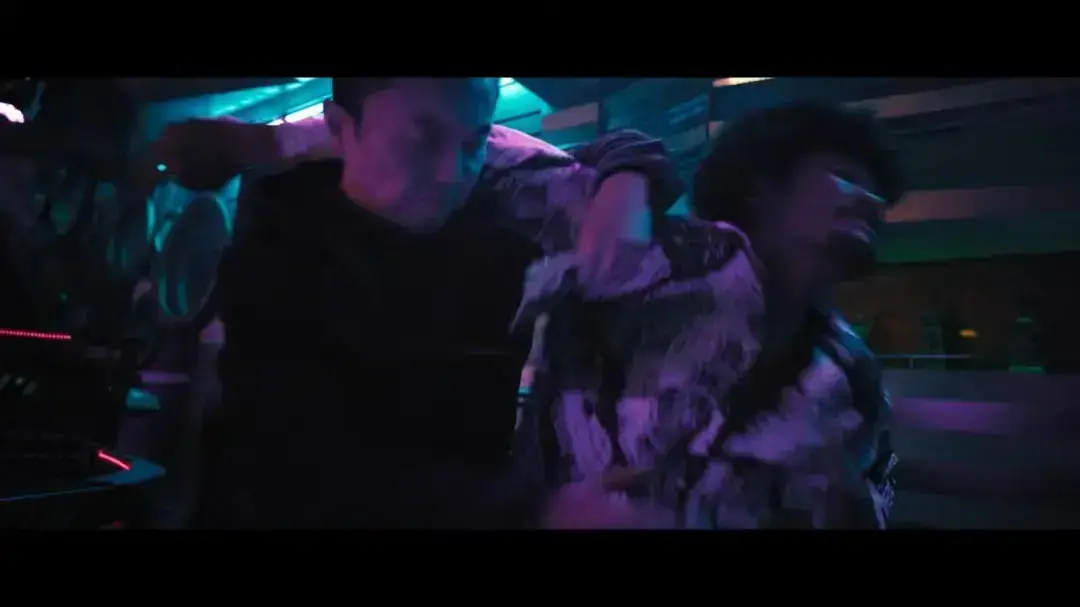 《火遮眼》-谢苗主演孤胆英雄HD国语未删减完整版免费看-《火遮眼》2K修复版无广告在线播放-网盘迅雷种子高清资源下载